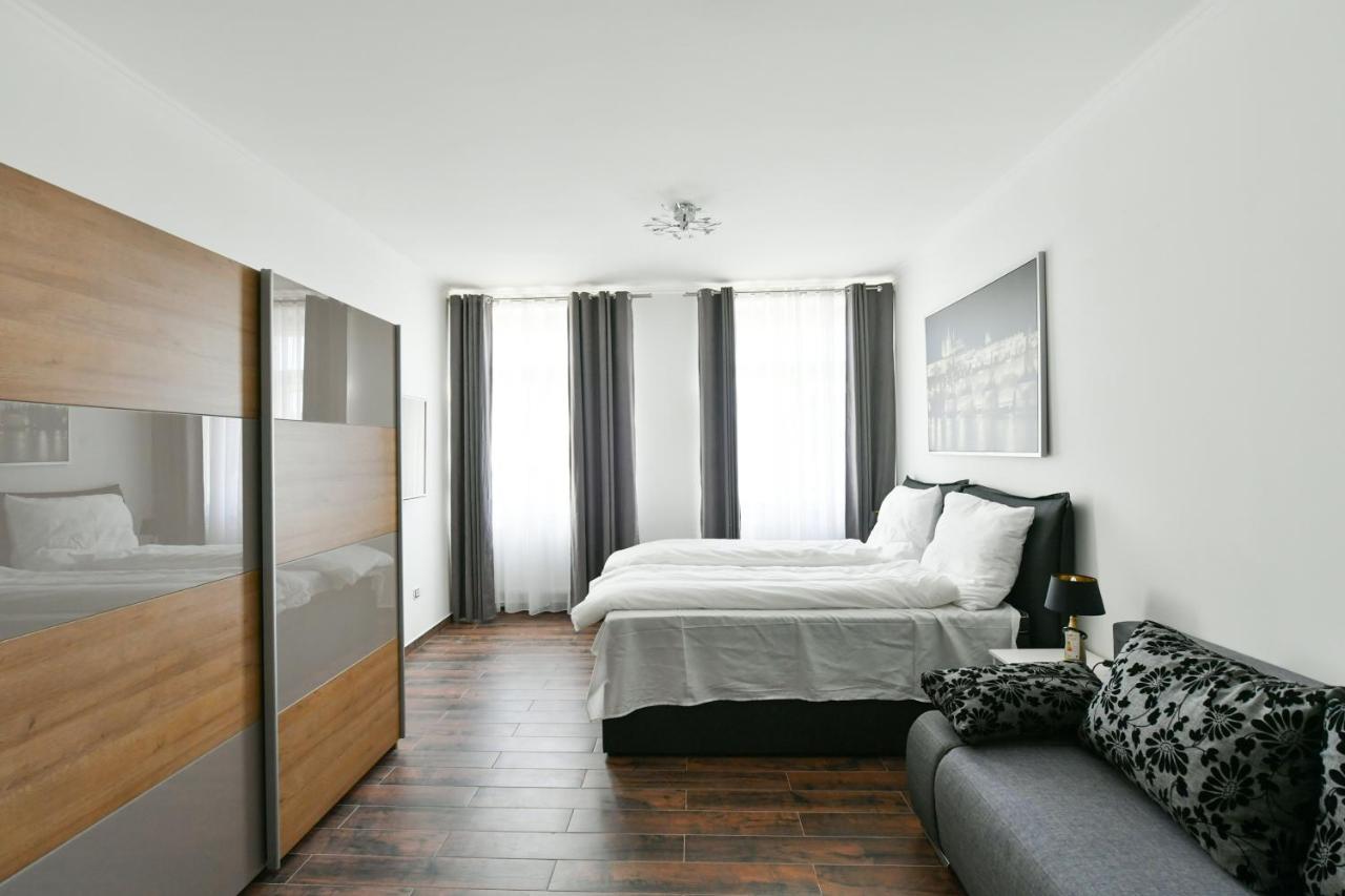 Apartmany Na Namesti 85 Jindrichuv Hradec Exterior photo