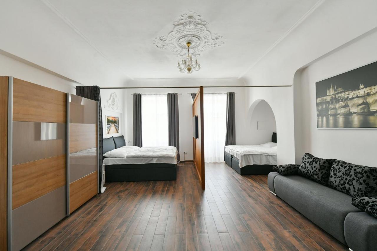 Apartmany Na Namesti 85 Jindrichuv Hradec Exterior photo