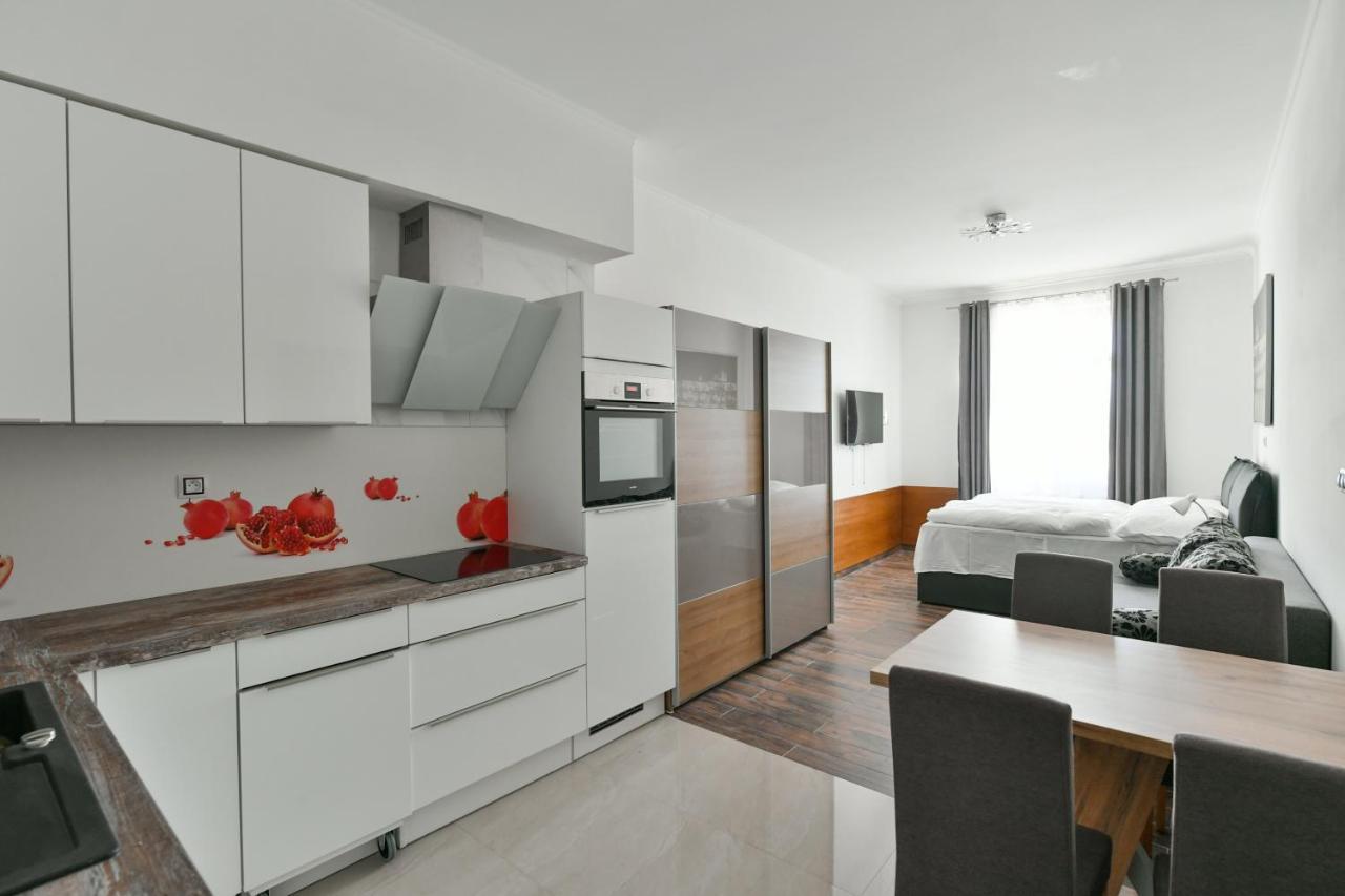 Apartmany Na Namesti 85 Jindrichuv Hradec Exterior photo