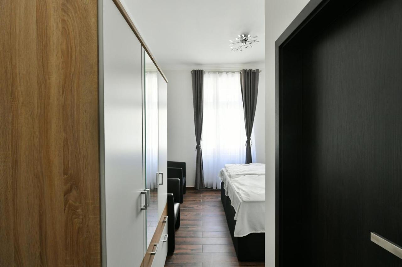 Apartmany Na Namesti 85 Jindrichuv Hradec Exterior photo